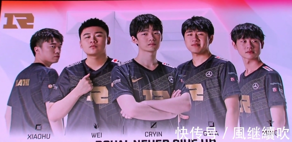 雄鹿的长臂